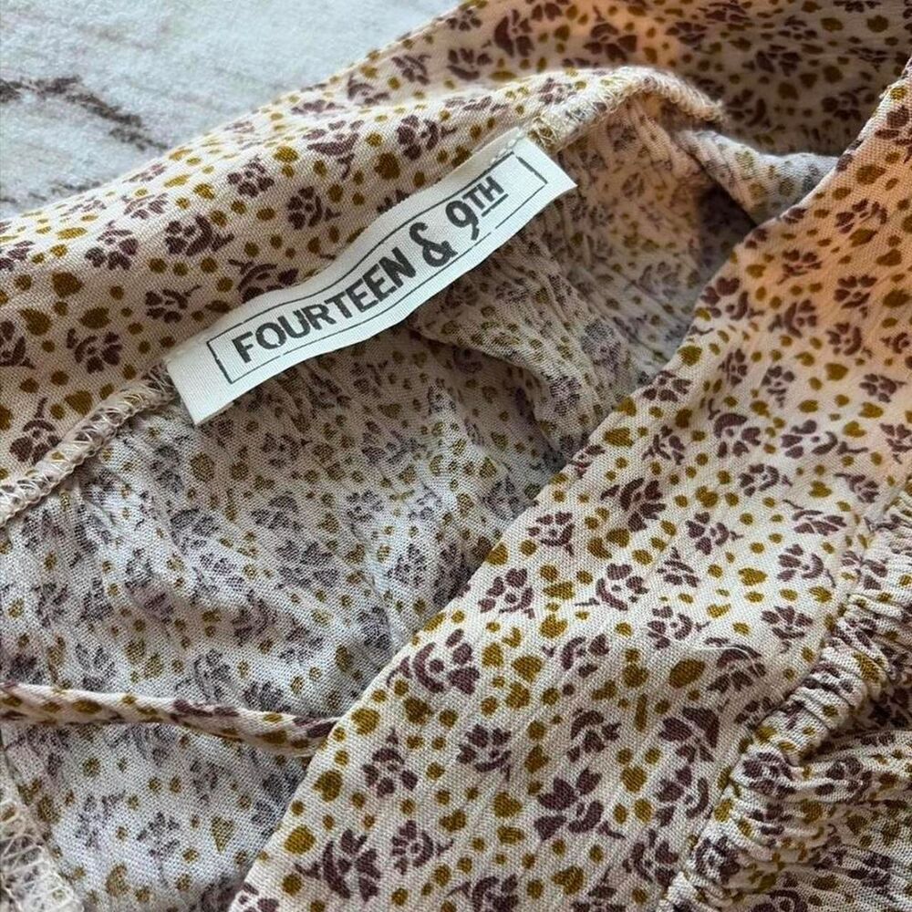 Medium Leopard Print Boutique Blouse